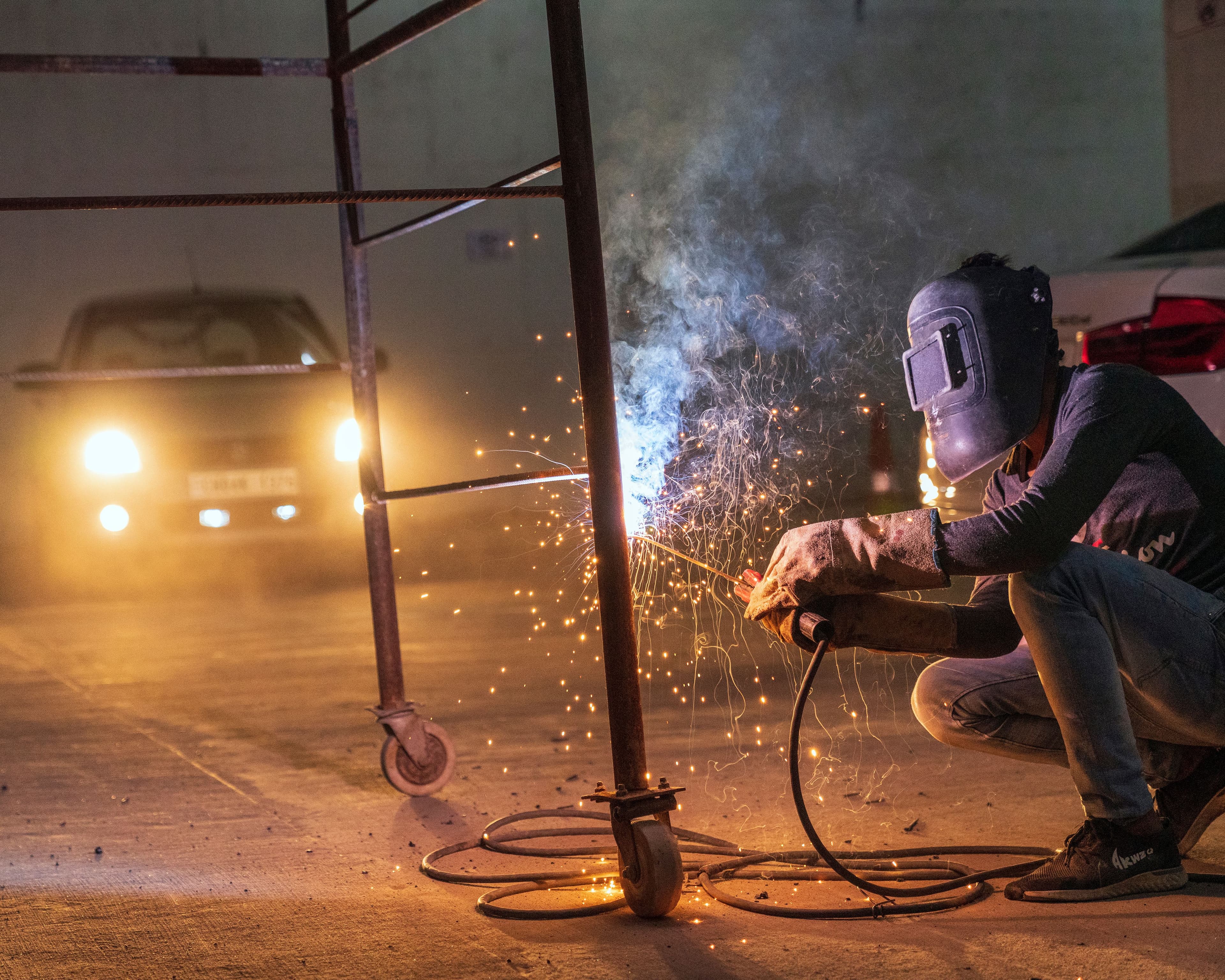 We design, manufacture, and repair heavy-duty trailers for commercial and industrial applications. Our custom trailer solutions are built to withstand harsh Richards Bay environments, utilizing premium materials and advanced welding techniques. From logistics to transportation, we create robust trailer systems that maximize operational efficiency.